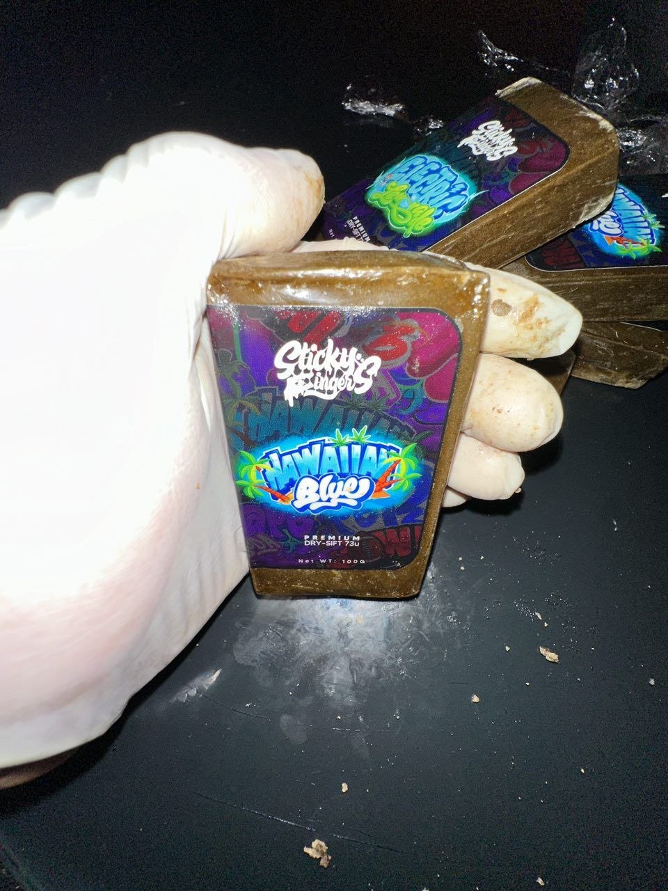 STICKY FINGERS (73U PREMIUM)